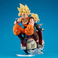 Dragon Ball Z - Figurine Super Saiyan Son Goku & Super Saiyan Son Gohan & Motorbike - Desktop Real McCoy diorama - MEGAHOUSE