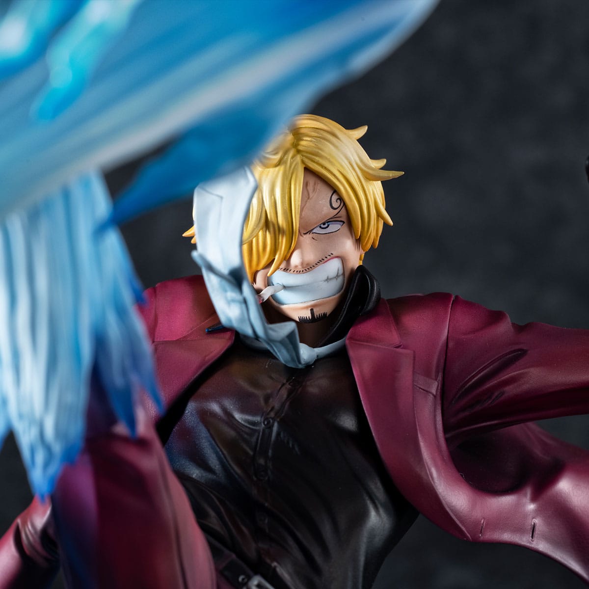 Figurine One Piece Sanji En Costume Rouge - Hauteur 25 Cm - PVC - Neuf + Livraison Offerte