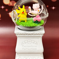 Pokémon - Figurine - Pikachu & Mew - Terrarium Collection Vol.15