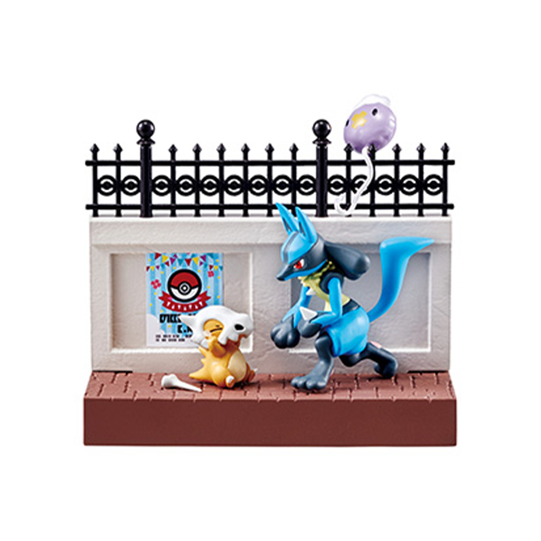 Pokémon - Town 2 Festival Street Corner - Figurine Lucario & Osselait - RE-MENT
